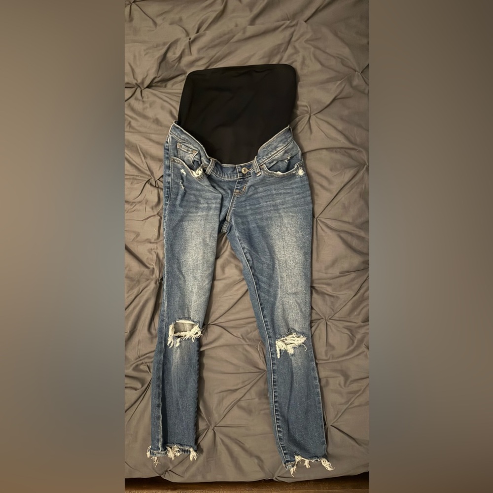 Abercrombie & Fitch Maternity Skinny Jean